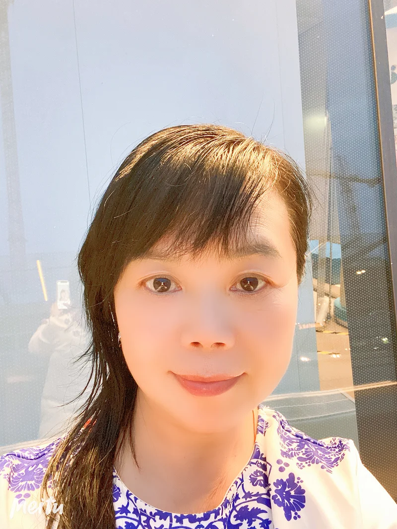 Lily van Wijngaarde-Chen — Acupuncturist & TCM specialist